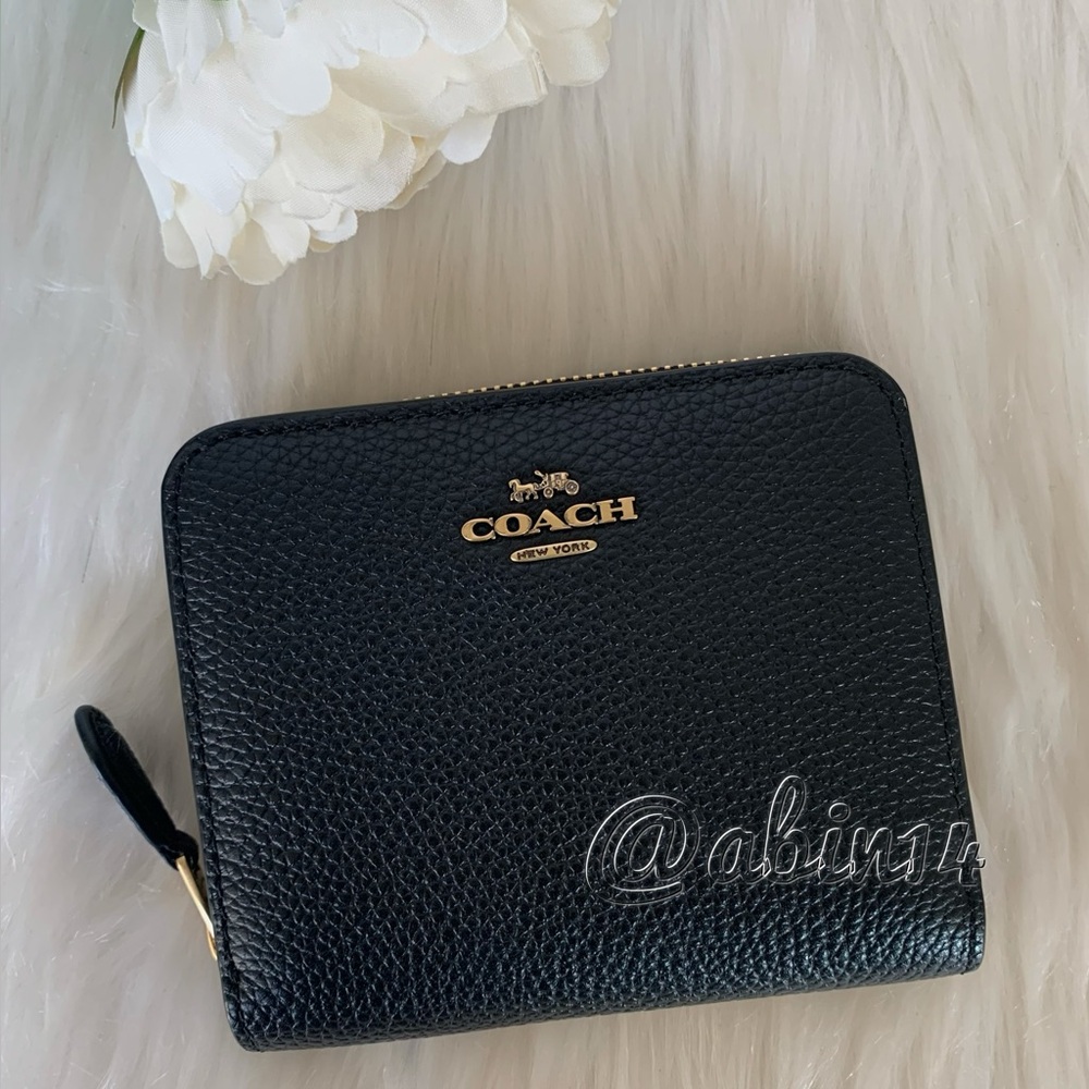 NWT Coach Black Leather Small Billfold Wallet